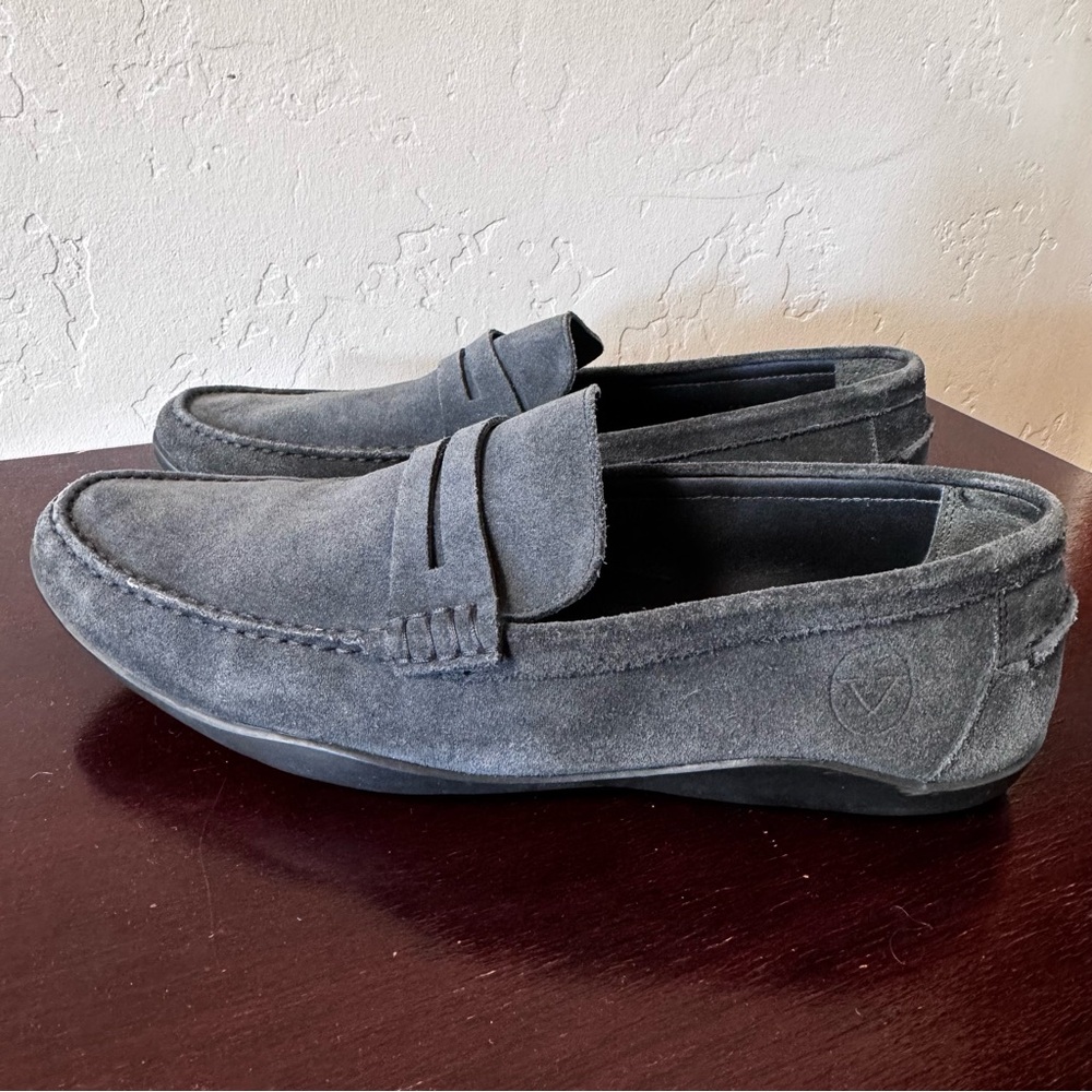 Frette by Harry’s of London Gray Suede Loafers